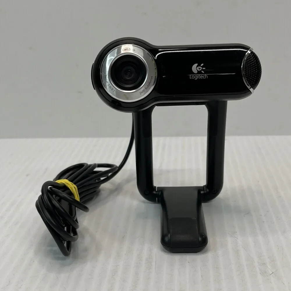 Logitech QuickCam Pro 9000 HD USB Webcam V-UBM46 Carl Zeiss 2MP Autofocus Lens